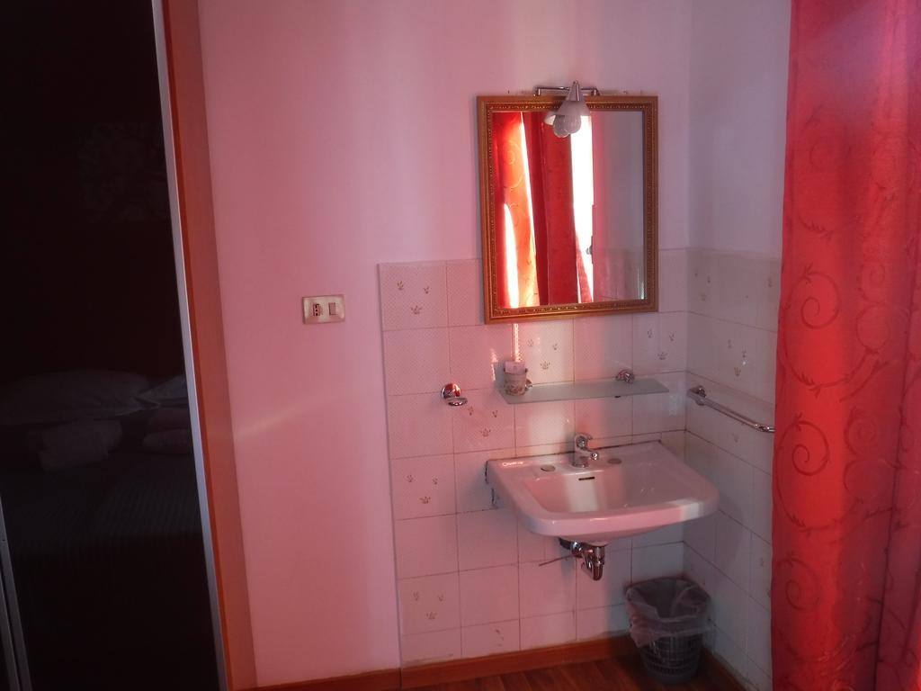 Ares Rooms Róma Szoba fotó