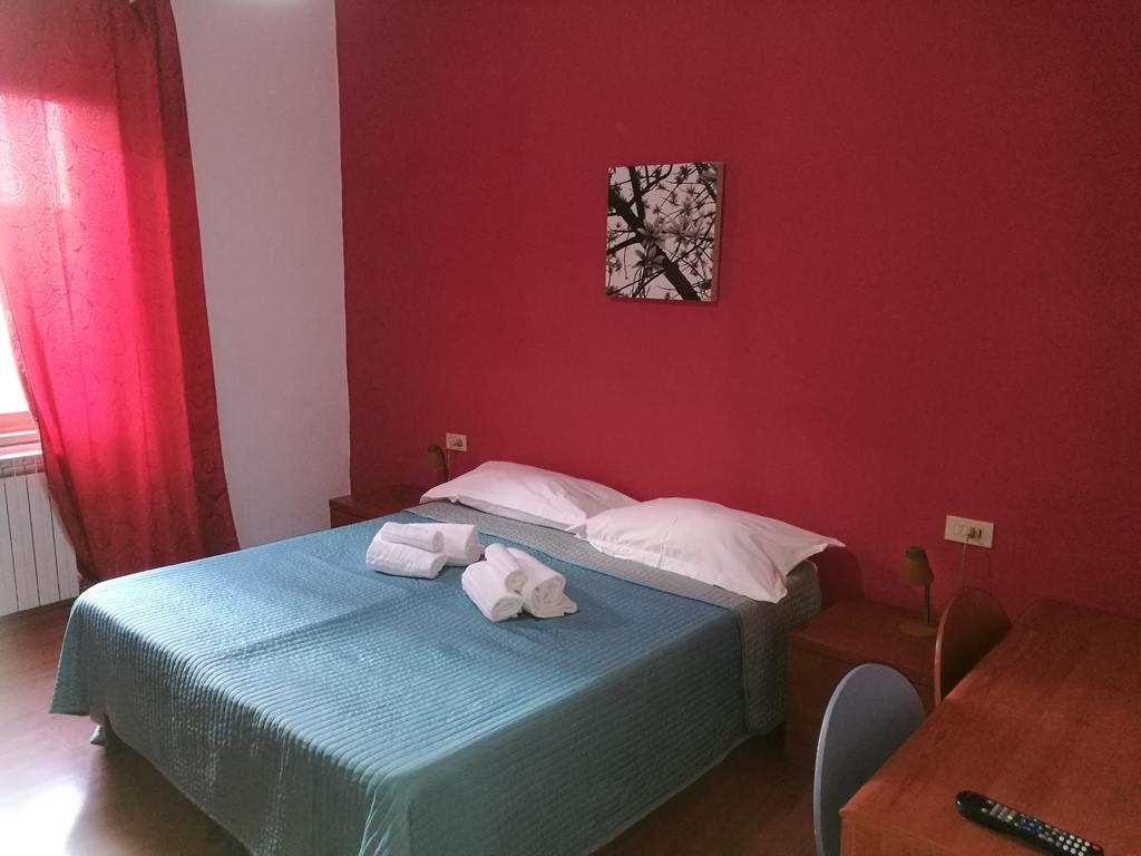 Ares Rooms Róma Szoba fotó