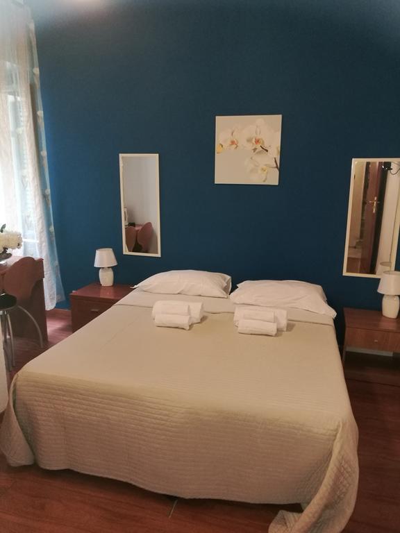 Ares Rooms Róma Szoba fotó