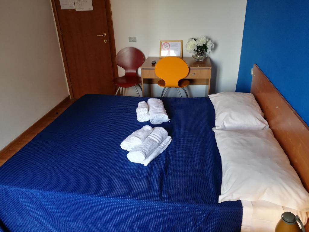 Ares Rooms Róma Szoba fotó